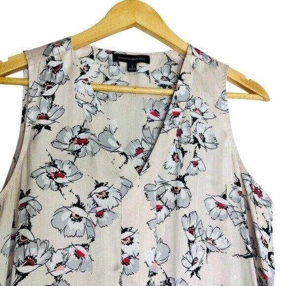 Banana Republic Floral Sleeveless Satin Blouse Size Small - Picture 4 of 5